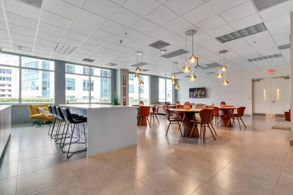 דירות מיאמי Modern 2/2 With Beautiful Ocean And Brickell Views מראה חיצוני תמונה