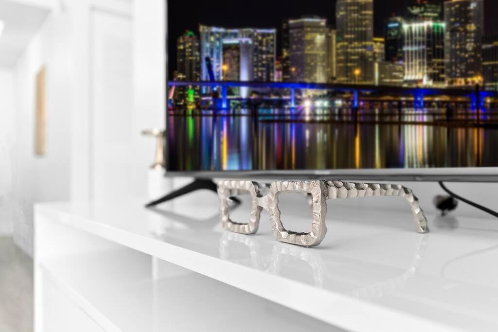 דירות מיאמי Modern 2/2 With Beautiful Ocean And Brickell Views מראה חיצוני תמונה